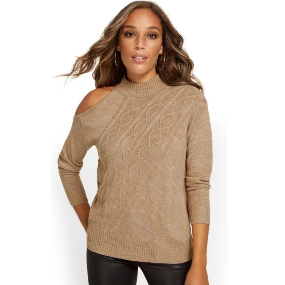 Cable Knit Sweater - Picture 1 of 2